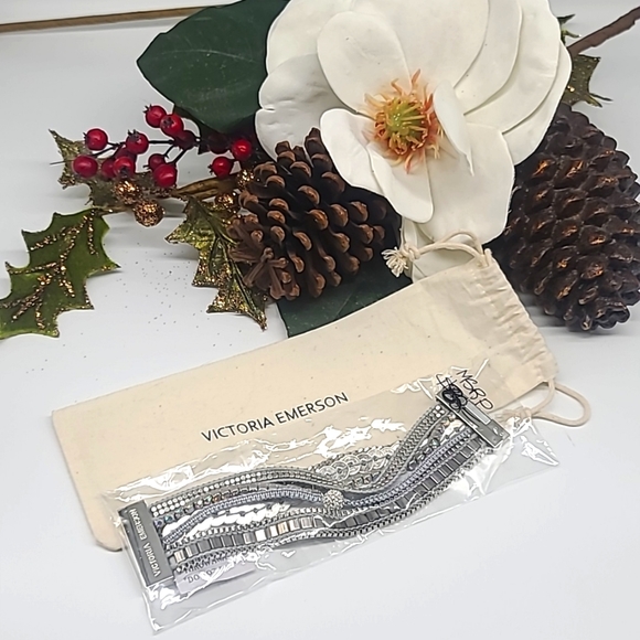Victoria Emerson NIP $88 Multi-Strand Rhinestone cuff! Perfect Gift 🎁 - Picture 1 of 11